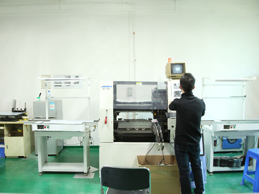 D4 LED আর্দ্রতা-নিরোধক বাতি, DIP সুইচযোগ্য পাওয়ার এবং 3CCT লুপ ইন-আউট তারের সাথে, ওয়ার্কশপ এবং গুদামগুলির জন্য উপযুক্ত, 3*1.5/2.5mm2 বা 5*1.5/2.5mm2 তারের মাধ্যমে