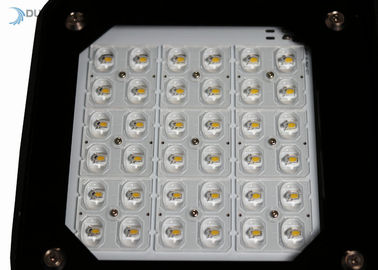 30 ওয়াট আউটডোর LED স্ট্রিট লাইট 140LPW দক্ষতা IP66 রাগড 10KV/20KV SPD